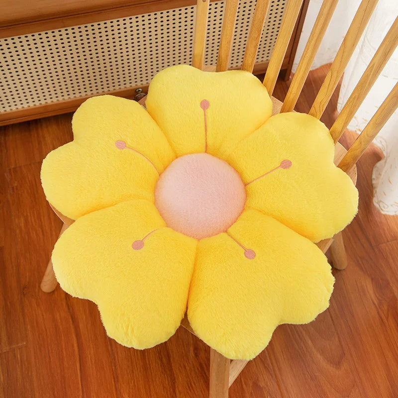 Daisy Flower Plush Pillow